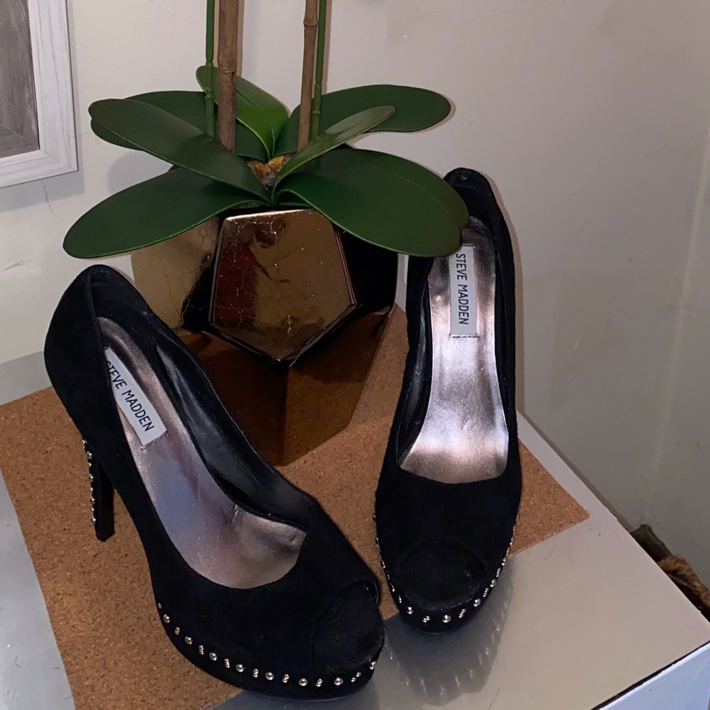 Steve Madden Suede Studded Heels